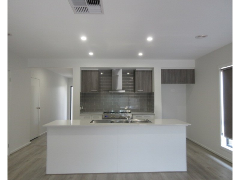 62 Springbank Road, Wollert VIC 3750