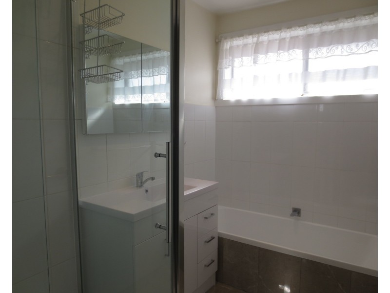 6 Brigette Court, Lalor VIC 3075