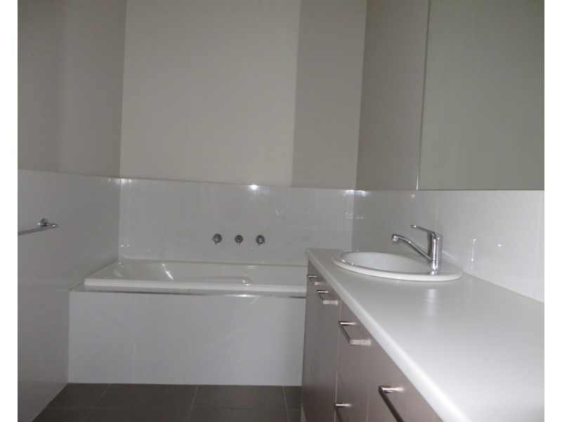 10 Pittard Walk, Epping VIC 3076