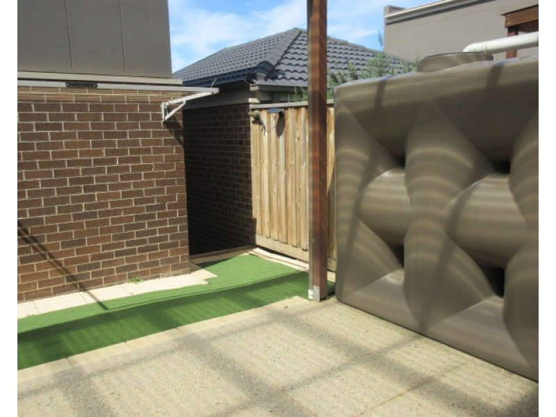 10 Pittard Walk, Epping VIC 3076