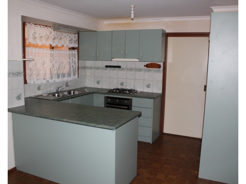 93 Redleap Avenue, Mill Park VIC 3082