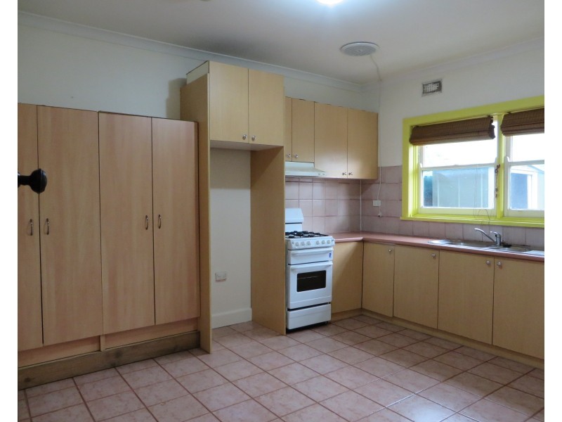 5A Cheddar Road, Reservoir VIC 3073