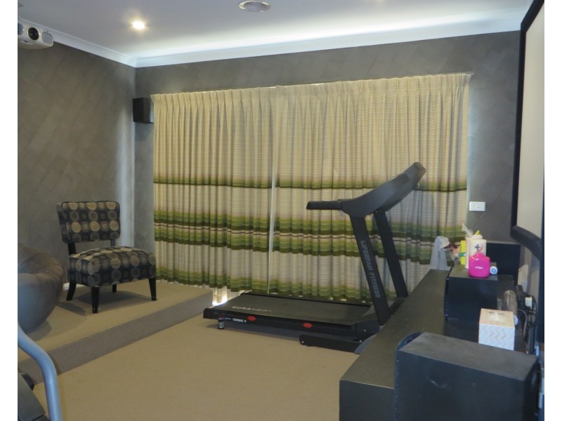 24 Maremma Drive, Mernda VIC 3754