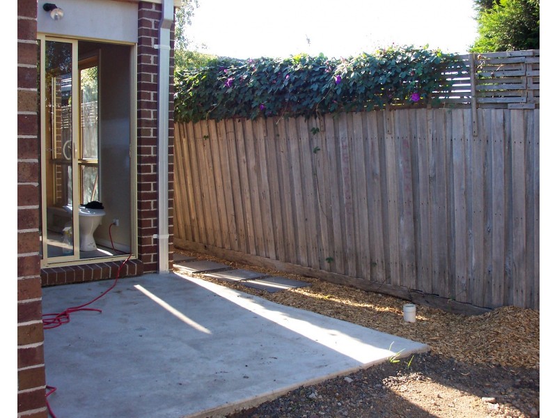 1/22 Hawkes Drive, Mill Park VIC 3082