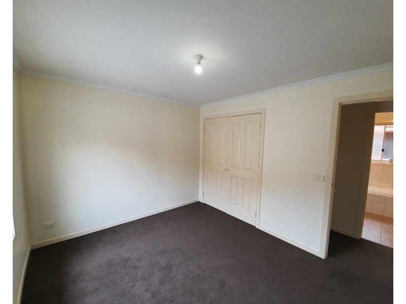 29 Pace Circuit, South Morang VIC 3752