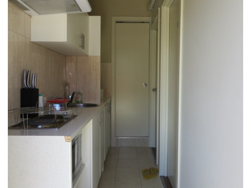 Room 8/96 Dunne Street, Kingsbury VIC 3083