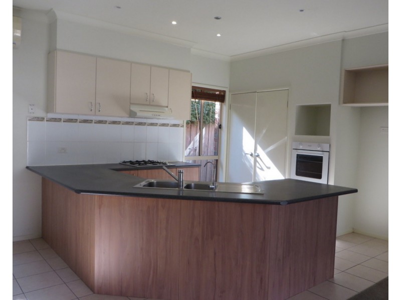 14 Kylemore Drive, South Morang VIC 3752