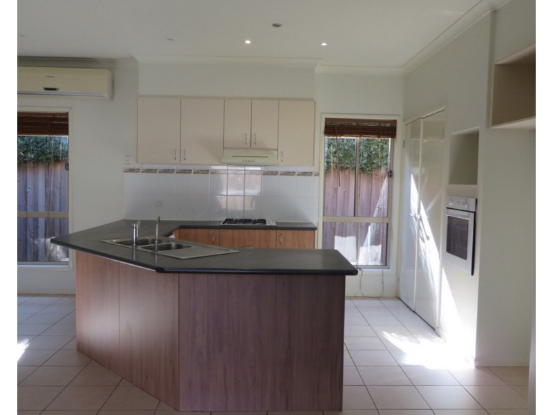 14 Kylemore Drive, South Morang VIC 3752