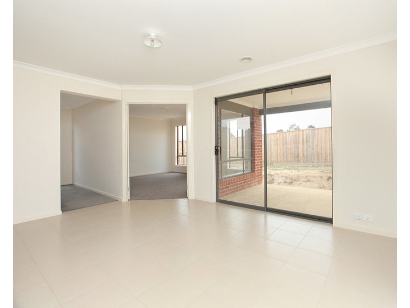 27 Lexington  Avenue, Doreen VIC 3754