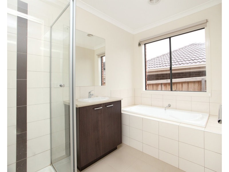 27 Lexington  Avenue, Doreen VIC 3754