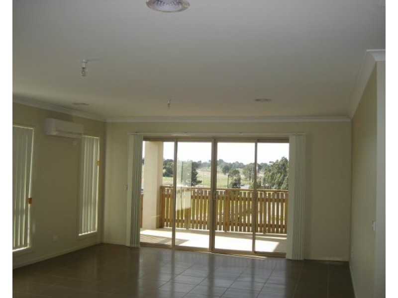 16 Mountain Way, Doreen VIC 3754