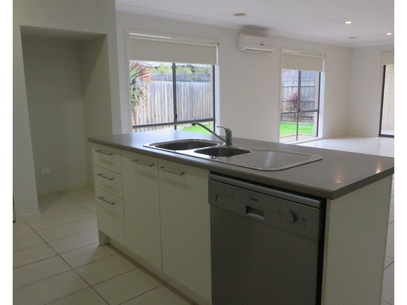 4 Port Road, Doreen VIC 3754