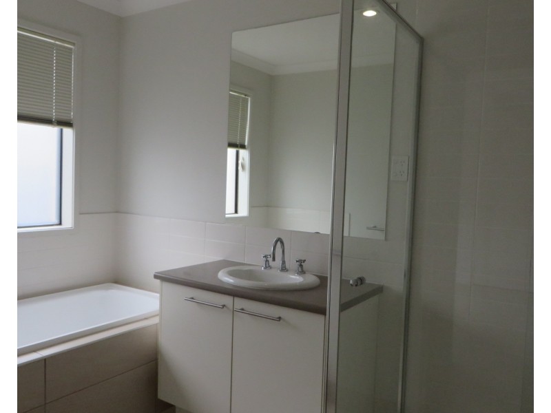 4 Port Road, Doreen VIC 3754