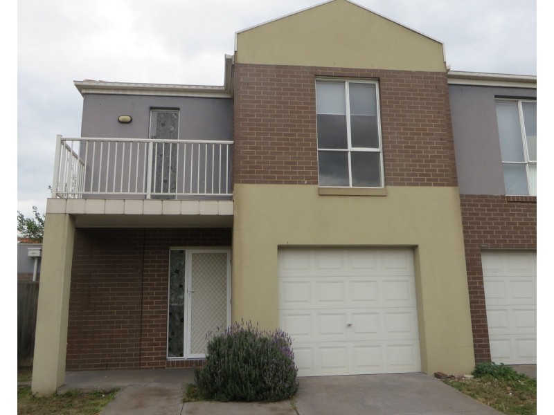 12 Brentwood Place, Roxburgh Park VIC 3064