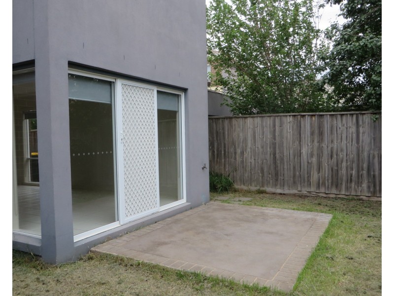 12 Brentwood Place, Roxburgh Park VIC 3064