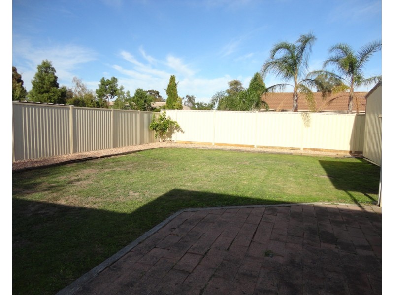 111 Centenary Drive, Mill Park VIC 3082