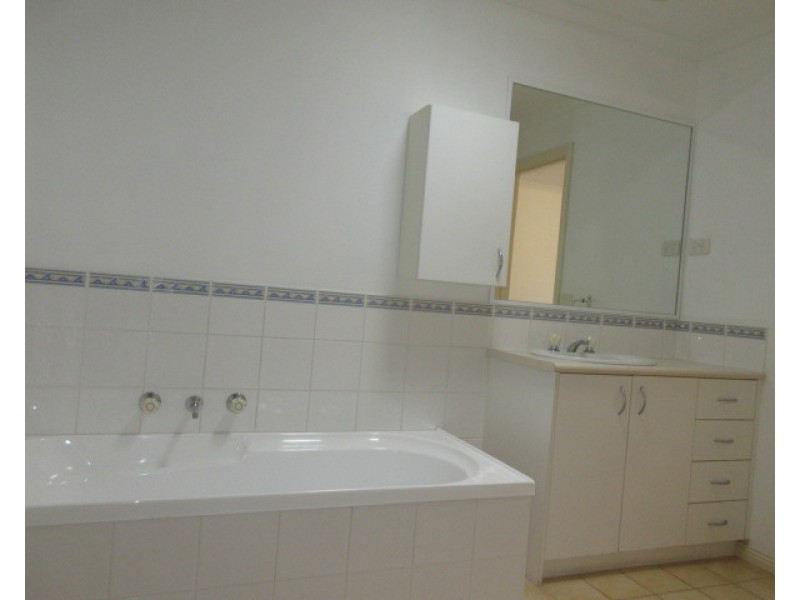 3 Solaire Way, South Morang VIC 3752