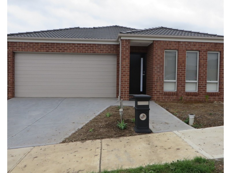 17 College Road, Doreen VIC 3754