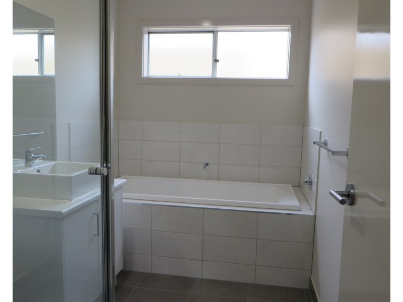 17 College Road, Doreen VIC 3754