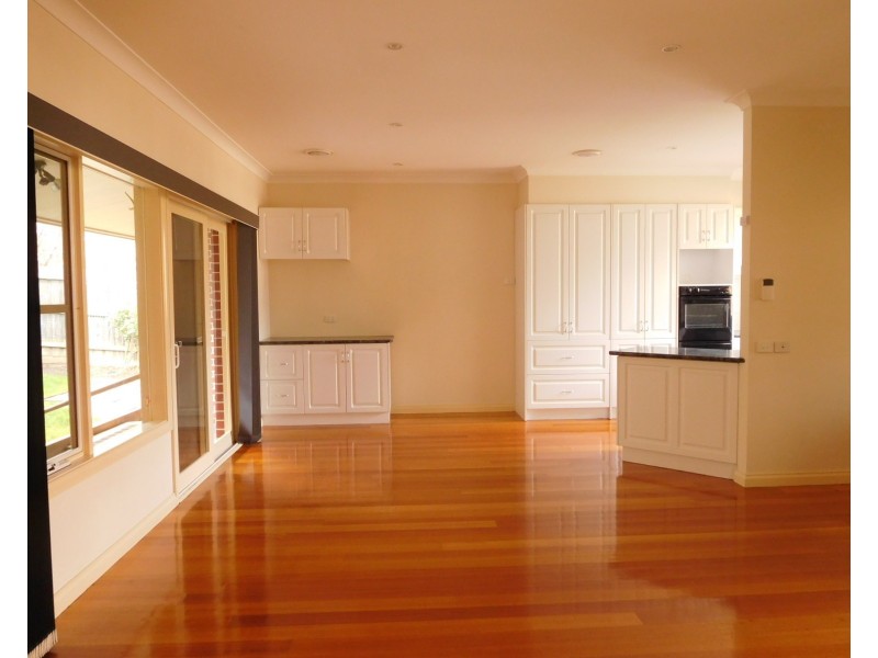 2/56 Alexandra Street, Greensborough VIC 3088