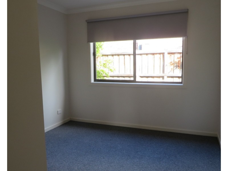 6 Twigrush Place, Brookfield VIC 3338