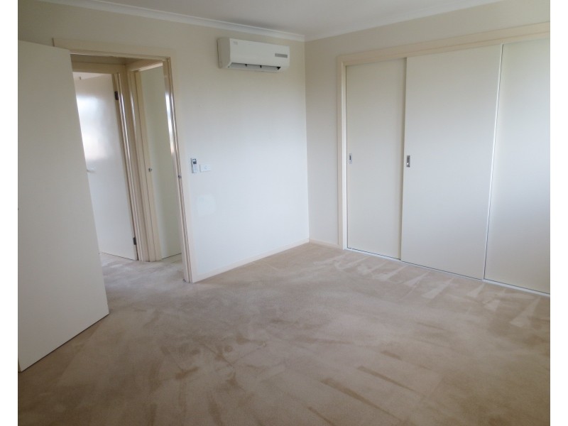 1/125 South Street, Hadfield VIC 3046