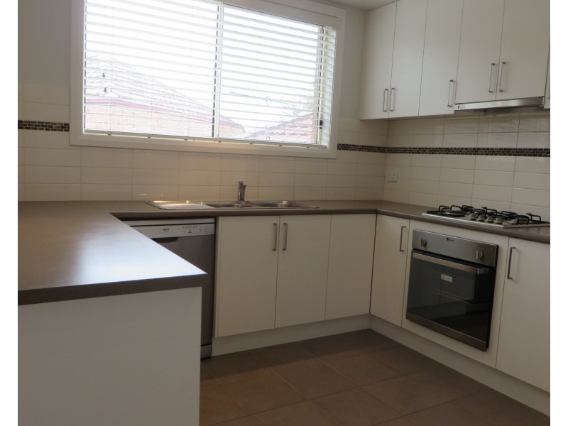 28 Gravlier Way, South Morang VIC 3752