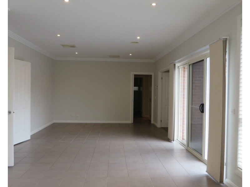 28 Gravlier Way, South Morang VIC 3752