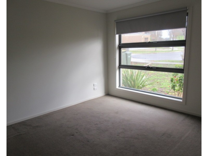 12 Woodridge Crescent, Doreen VIC 3754