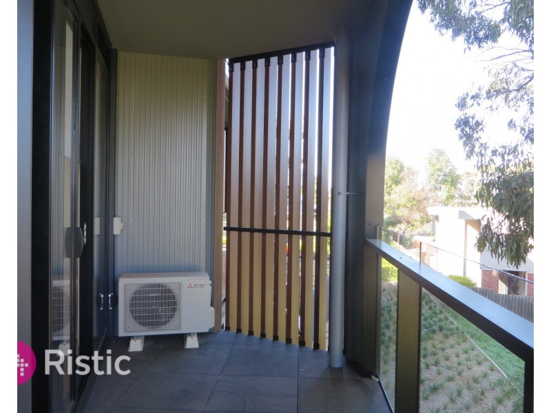 121C/3 Snake Gully Drive, Bundoora VIC 3083