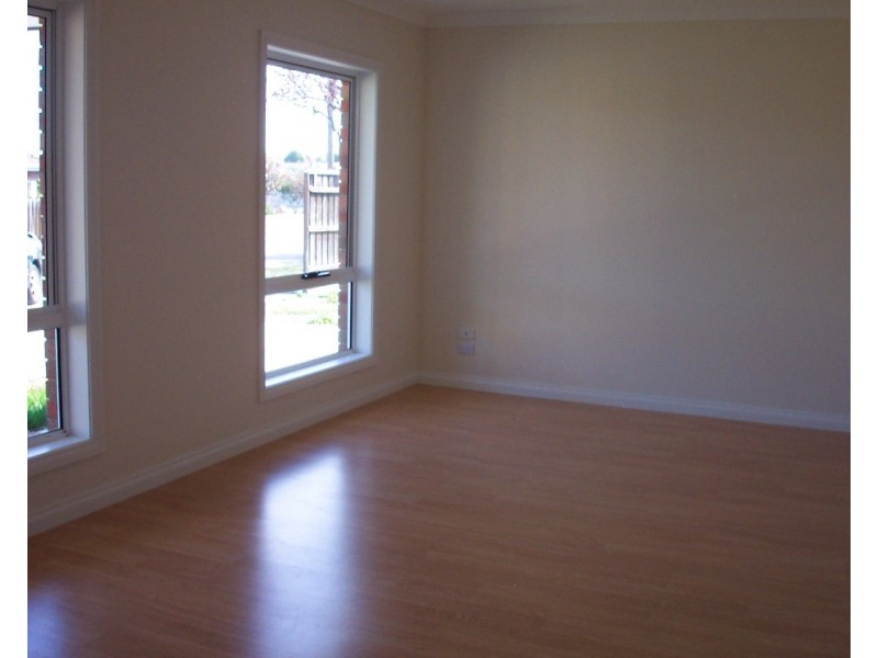 66 Newton Street, Reservoir VIC 3073