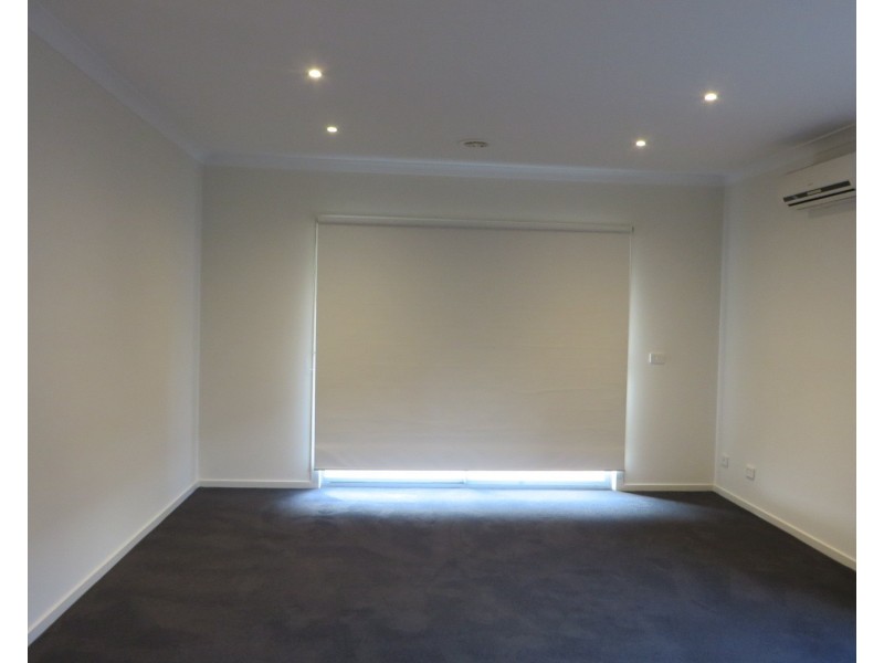 6 Atkinson Close, Point Cook VIC 3030