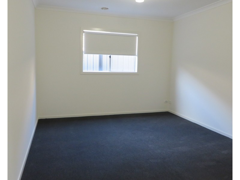 6 Atkinson Close, Point Cook VIC 3030