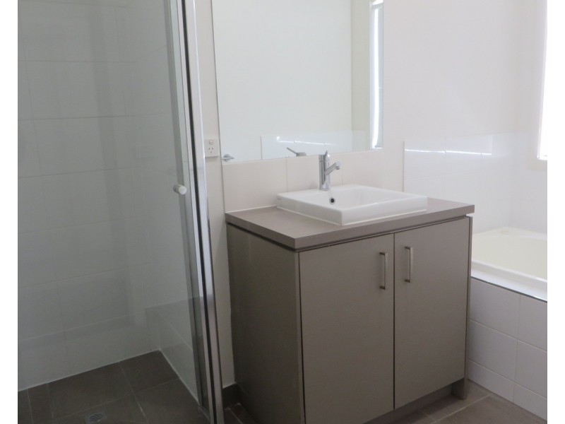 6 Atkinson Close, Point Cook VIC 3030