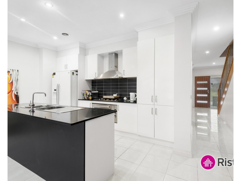 36 Serenity Way, South Morang VIC 3752