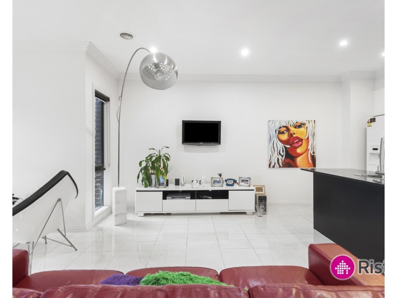 36 Serenity Way, South Morang VIC 3752