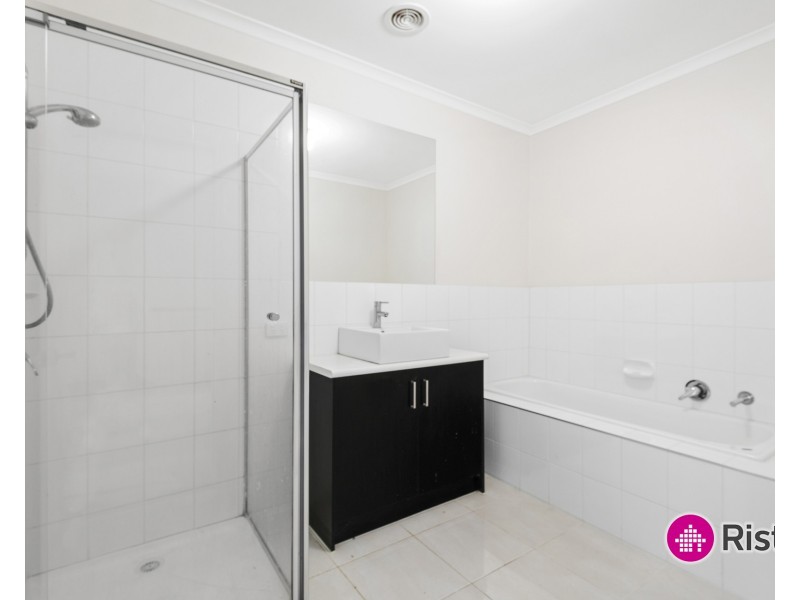 36 Serenity Way, South Morang VIC 3752