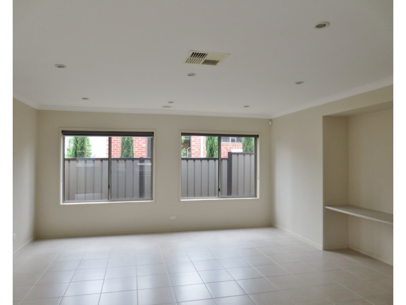 32 Pearson Road, Mernda VIC 3754