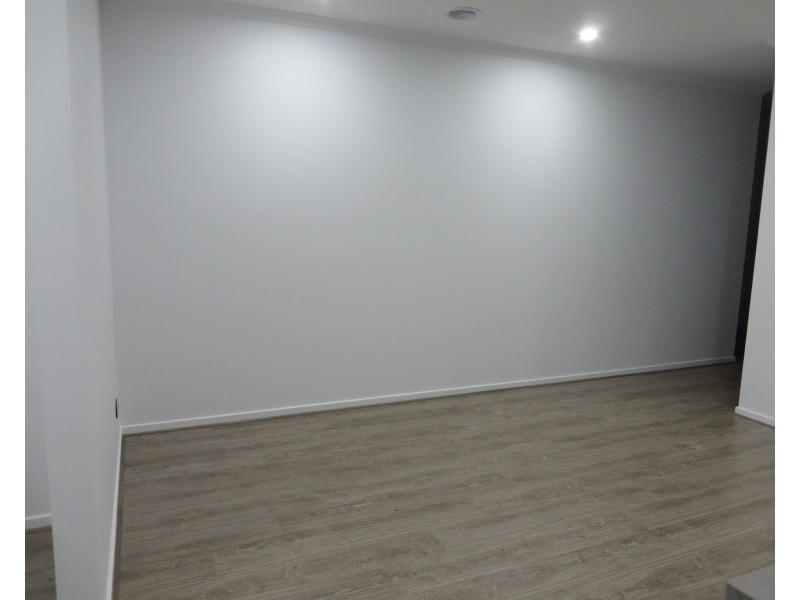 37 Fadaro Street, Kalkallo VIC 3064