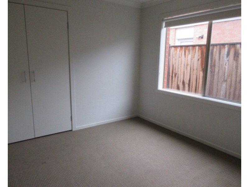 11 Cortona Grange, Mernda VIC 3754