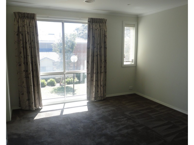 14 Malabar Walk, Bundoora VIC 3083