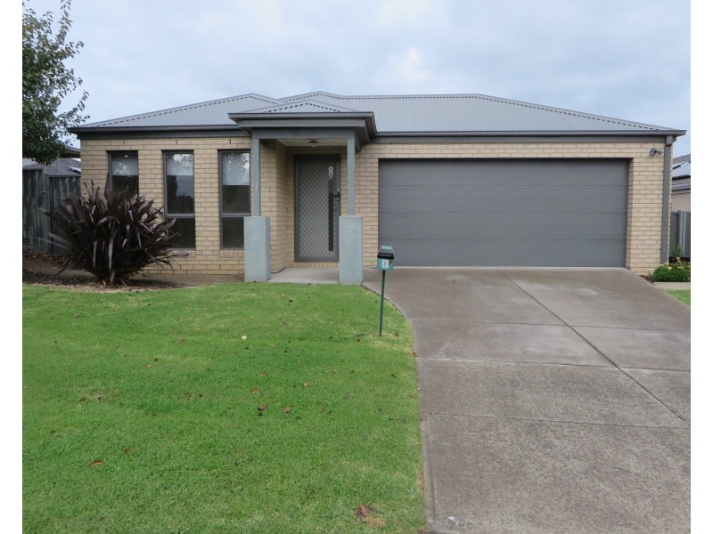 3 Doonie Way, Pakenham VIC 3810