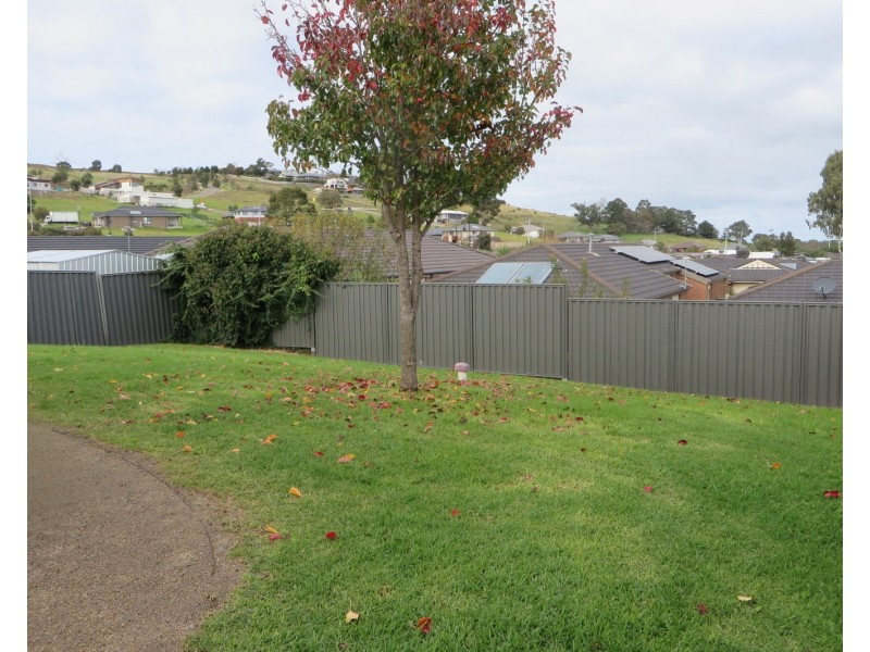 3 Doonie Way, Pakenham VIC 3810