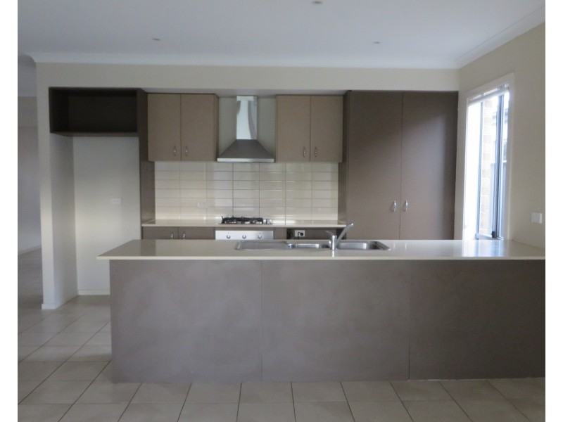 10 Atkinson Close, Point Cook VIC 3030