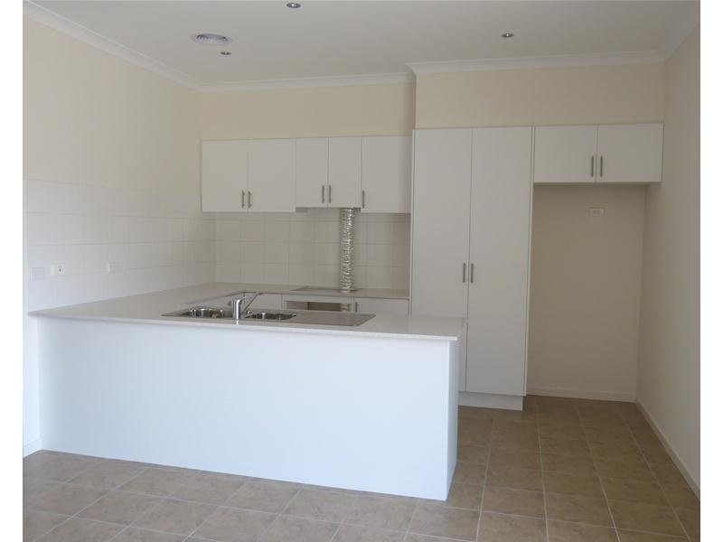 1/36 Houston Street, Epping VIC 3076