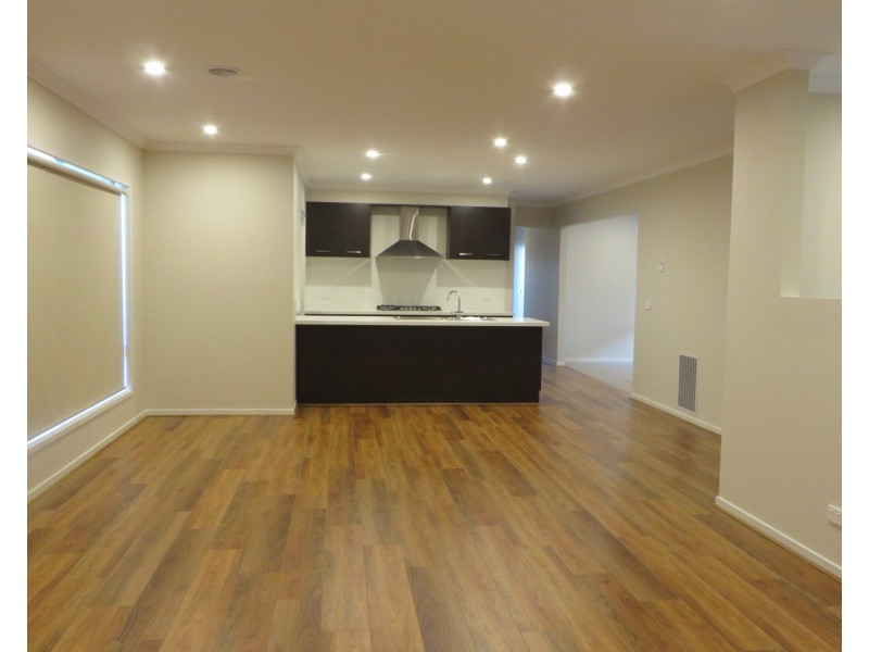 48 Woodcrest Way, Wollert VIC 3750