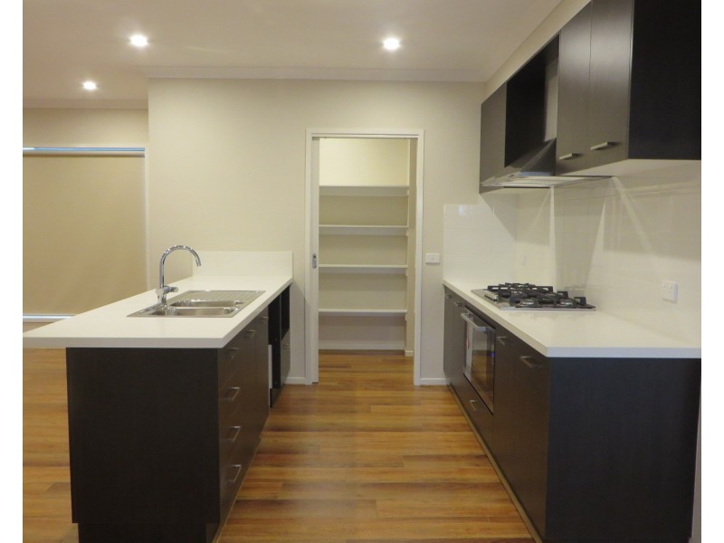 48 Woodcrest Way, Wollert VIC 3750