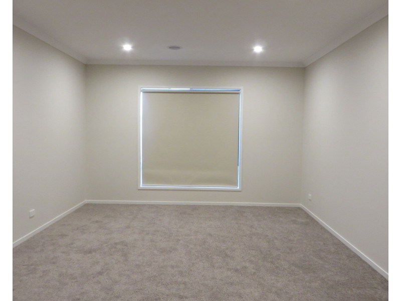 48 Woodcrest Way, Wollert VIC 3750