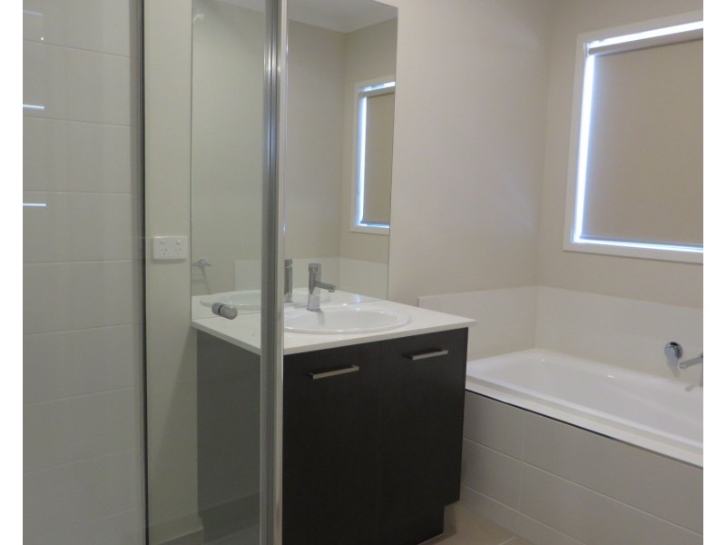 48 Woodcrest Way, Wollert VIC 3750