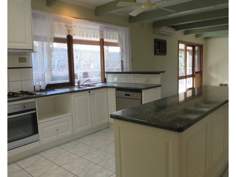 675 Bridge Inn Road, Doreen VIC 3754